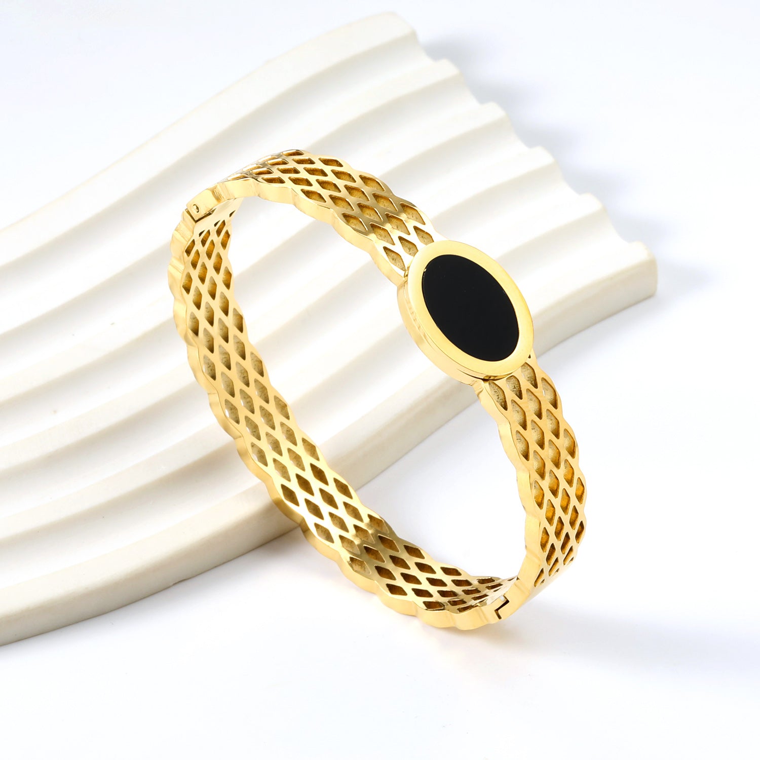 Gold Lattice Bangle with Black Oval Accent